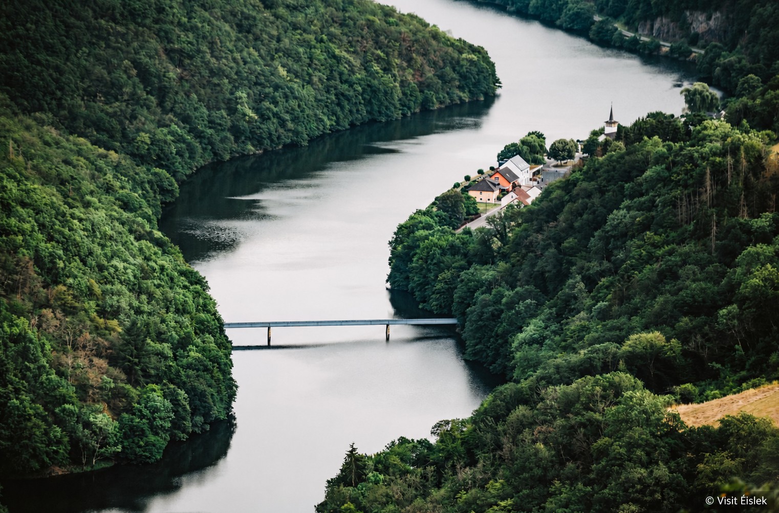 Discover the region